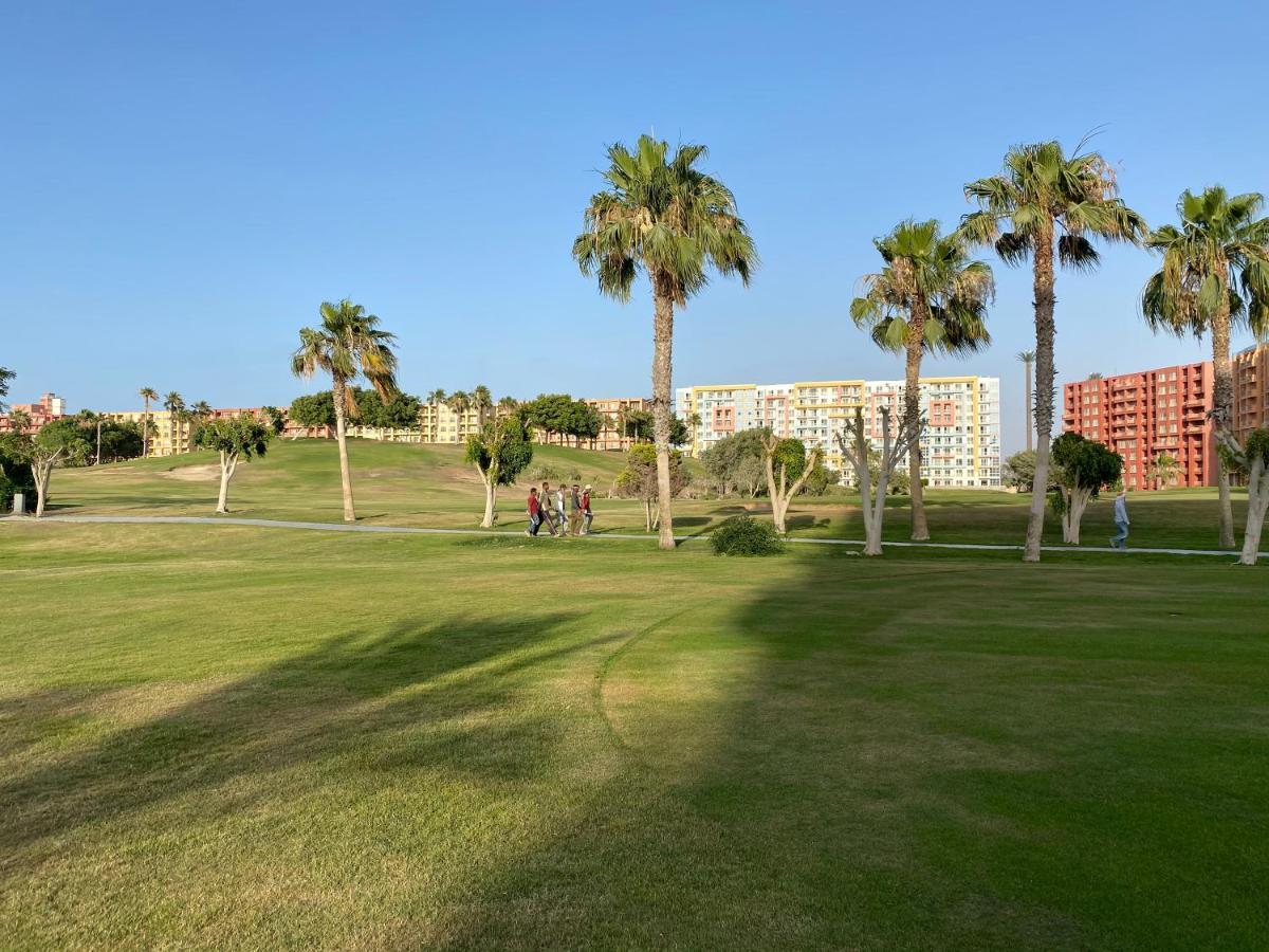 Porto Golf Marina Aqua Park & Beach Access By Best Of Bedz El Alamein Ngoại thất bức ảnh